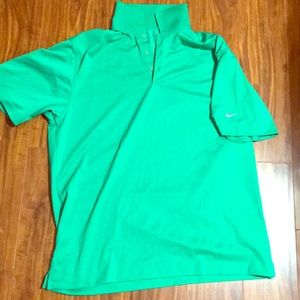 Use nike golf green shirt